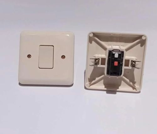 Saklar Tanam Tunggal Broco